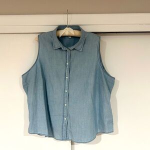 J Crew Factory Women’s Chambray Button-Up Shirt in Size 3X